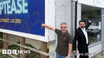 Luton strip club sign to be removed from "child-friendly town" - BBC