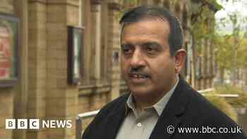 Labour councillor suspended over alleged anti-Semitic remarks