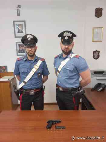 PISTOLA ALLA TEMPIA PROVA A RAPINARE UN 17ENNE, ARRESTATO - Lecco FM