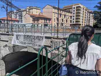 Saronno, striscione annuncia corteo anarchico sabato 9 luglio - ilSaronno