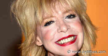 Julee Cruise, Vocalist of ‘Twin Peaks’ Fame, Dies at 65