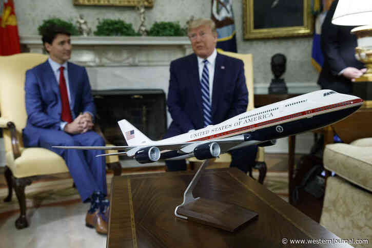 Biden Scraps Trump's Plans for Air Force One Redesign