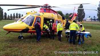 Jesolo, scontro frontale alla rotonda dell'Ipertosano. Uomo gravissimo - La Nuova Venezia