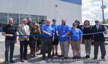 Carleton Place NAPA Auto Parts celebrates grand opening - Ottawa Valley News