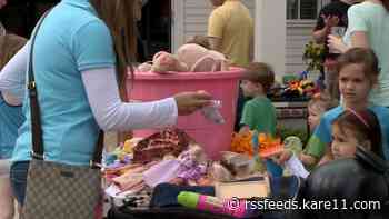It's garage sale shopping season: Here are some shopping tips for parents