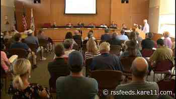 Wake boat controversy leads to listening session with lake leaders, community members