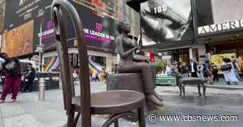Statue of Broadway legend Lorraine Hansberry invites passersby to sit and think in Times Square - CBS New York
