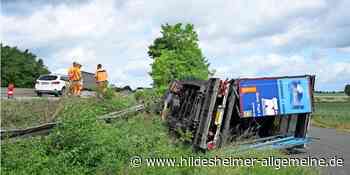 Umgekippter Laster auf A 7 bei Hildesheim: Fahrer schwer verletzt, stundenlange Bergung - www.hildesheimer-allgemeine.de