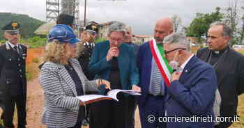 Amatrice, ministro tedesco in visita ai cantieri del terremoto - Corriere di Rieti