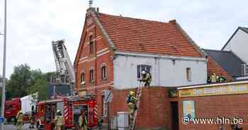 Brand onder dak na roofingwerken aan horecazaak, cafébezoekers tijdelijk geëvacueerd - Het Laatste Nieuws