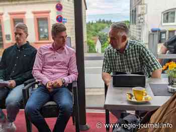 Parksituation in Friedrichsthal: Verwaltung im Gespräch mit Anwohnern - Regio-Journal