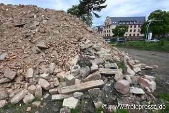 Rätsel um den wohl größten Schuttberg der Stadt - freiepresse.de