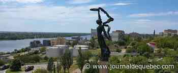 Les premiers passeports russes remis aux habitants du sud de l’Ukraine