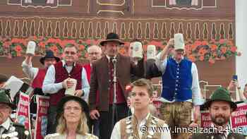 „O’zapft is!“ Dultauszug und Anstich im Video - offizieller Start vom Altöttinger Volksfest