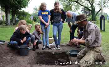 Essche kinderen graven naar kasteel Baarschot - Brabants Centrum