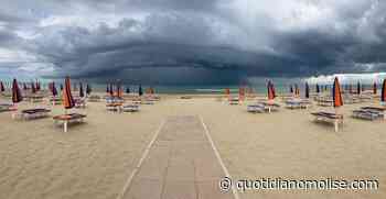 Maltempo, gli scatti impressionanti dalla spiaggia di Termoli - Il Quotidiano del Molse