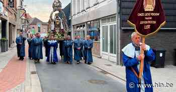 Noveen ter ere van Maria gestart met kaarsjesprocessie - Het Laatste Nieuws