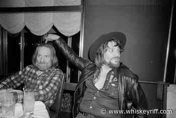 Waylon Jennings Once Said The Most “Outlaw” Thing Willie Nelson Ever Did Was That He “Came To Town And Double-Parked On Music Row” - Whiskey Riff