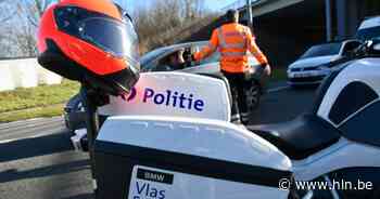 Wanbetalers moeten achterstallige verkeerstaks en boete ter plaatse ophoesten - Het Laatste Nieuws