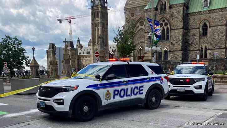 Parliament Hill closed for investigation into 'possible threat'