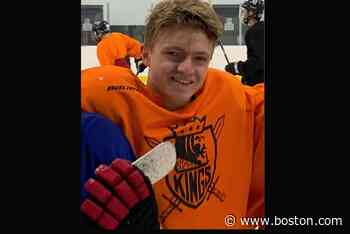 Watch: 9 months after injury partially paralyzed him, Milton Academy hockey player walks to accept diploma - Boston.com