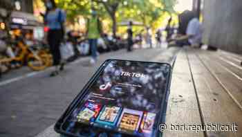 Bari, per i pentiti le minacce corrono su TikTok: "Collabori per non marcire in cella". Anche i bambini nel mirino - La Repubblica