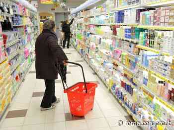 Minacciava di avvelenare acqua e cibi: 47enne di Trieste arrestato per estorsione - Corriere Roma