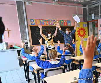 Cade pannello controsoffitto in scuola Trieste,nessun ferito - Agenzia ANSA