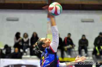 23 anni nella Pallavolo crotonese, il Comune di Crotone conferisce la menzione speciale al Capitano Pioli ~ CrotoneOk.it - CrotoneOK.it