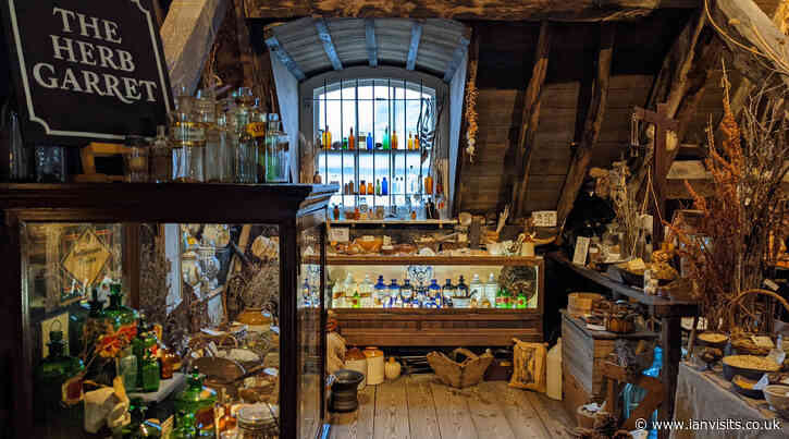 Pay a visit to the Old Operating Theatre and Herb Garret