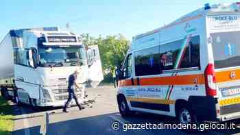 Castelfranco Si schianta contro un camion - La Gazzetta di Modena