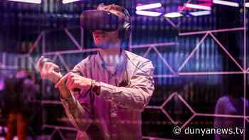 Meta's Quest VR gear to let people 'hang out' in fake worlds - Dunya News