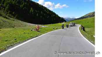 Töfffahrer kollidiert mit Steinen und verletzt sich schwer - suedostschweiz.ch