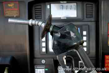 Average fuel price hits $5 a gallon in US - St Helens Star