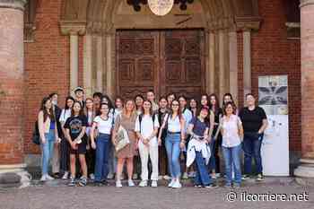 Studenti del Liceo Da Vinci turisti per un giorno ad Alba - Il Corriere di Alba, Bra, Langhe e Roero