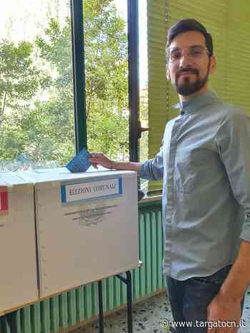 Cuneo, il candidato consigliere Andrea Massarenti ha votato - TargatoCn.it