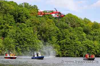 Retter üben an der Talsperre in Kriebstein - freiepresse.de