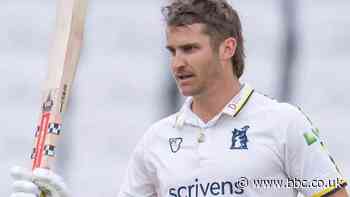 County Championship: Warwickshire's Sam Hain scores century against Lancashire