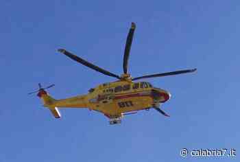 Si sente male mentre nuota in un lago, è in condizioni disperate - Calabria 7