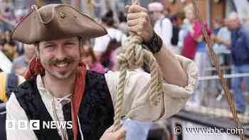 Gloucester Tall Ships Festival returns after pandemic - BBC