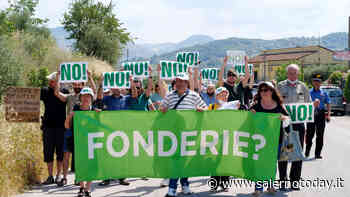 "No alla delocalizzazione delle fonderie Pisano a Buccino", alla protesta anche il sindaco ei candidati - SalernoToday