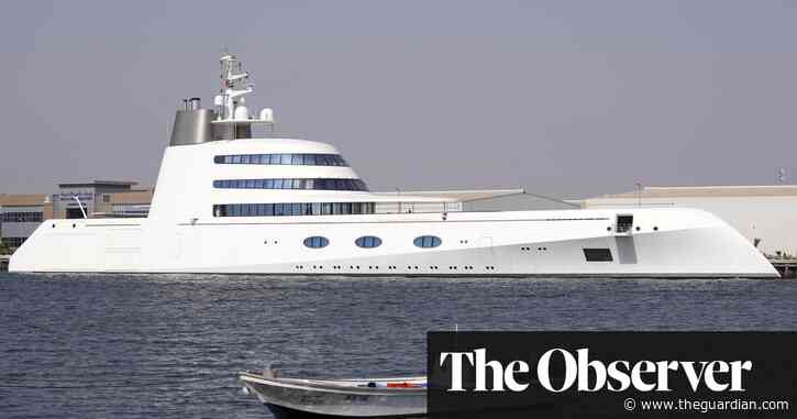 Blacklist Dubai over failure to crack down on Russian oligarchs, say campaigners
