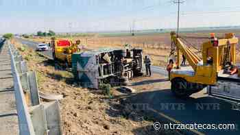 Se vuelca camión en Fresnillo; no hay heridos - NTR Zacatecas .com