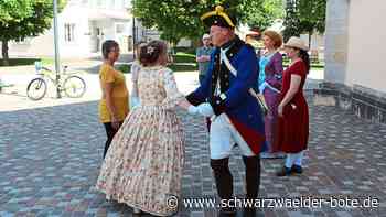 Rokoko-Gruppe »Etoile« - Elegante Tänze auf dem Balinger Kirchplatz - Schwarzwälder Bote