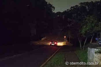 Morador se queixa de falta de iluminação pública na rua Marialva, perto do lago - OBemdito