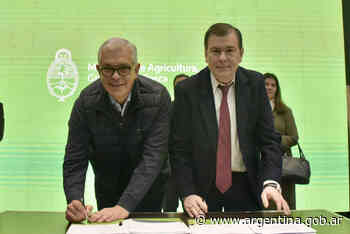 Julián Domínguez y Gerardo Zamora presentaron el Plan GanAr en Santiago del Estero - Argentina.gob.ar Presidencia de la Nación