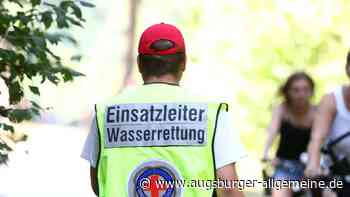 Junger Mann schwebt nach Wasserrettung am Pfuhler See in Lebensgefahr