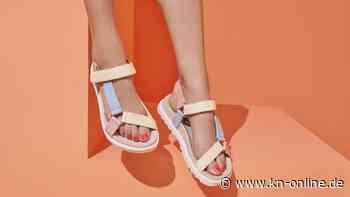 Flach und bequem: Diese Sommerschuhe sind in 2022 ein absolutes Must-have