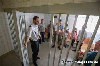 In die Zellen geschaut: So lief der Tag der Polizei in Chemnitz - freiepresse.de