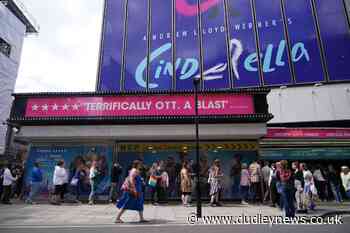 Carrie Hope Fletcher bids farewell to Cinderella in London's West End - Dudley News